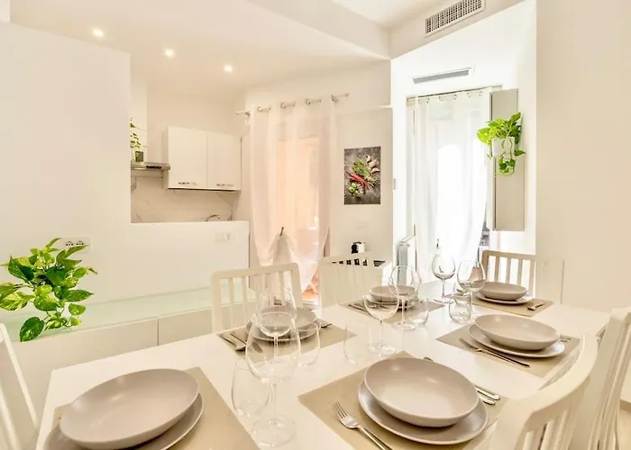 Metro A 1 Min - Casa Elegante - 3 Bagni En Apartment Rome