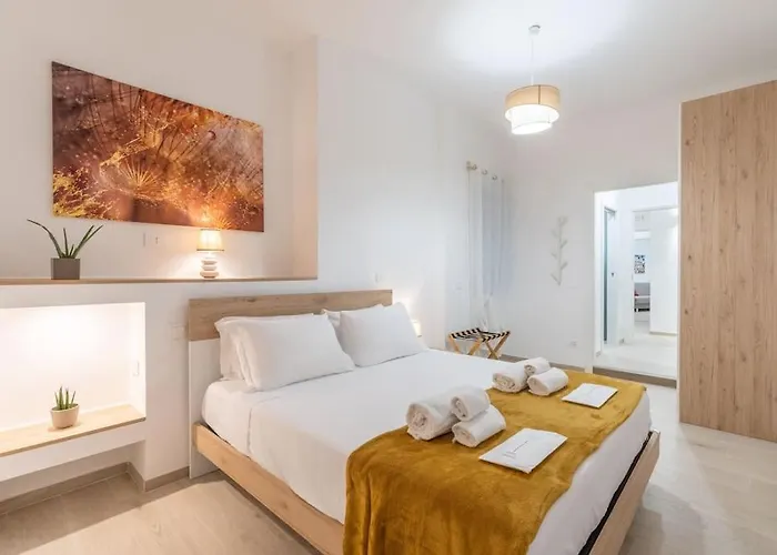 Metro A 1 Min - Casa Elegante - 3 Bagni En Apartment Rome